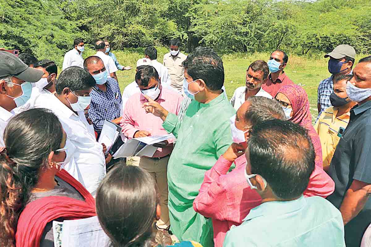 స్వచ్ఛమైన నీటితో.. చెరువులు కళకళలాడాలి