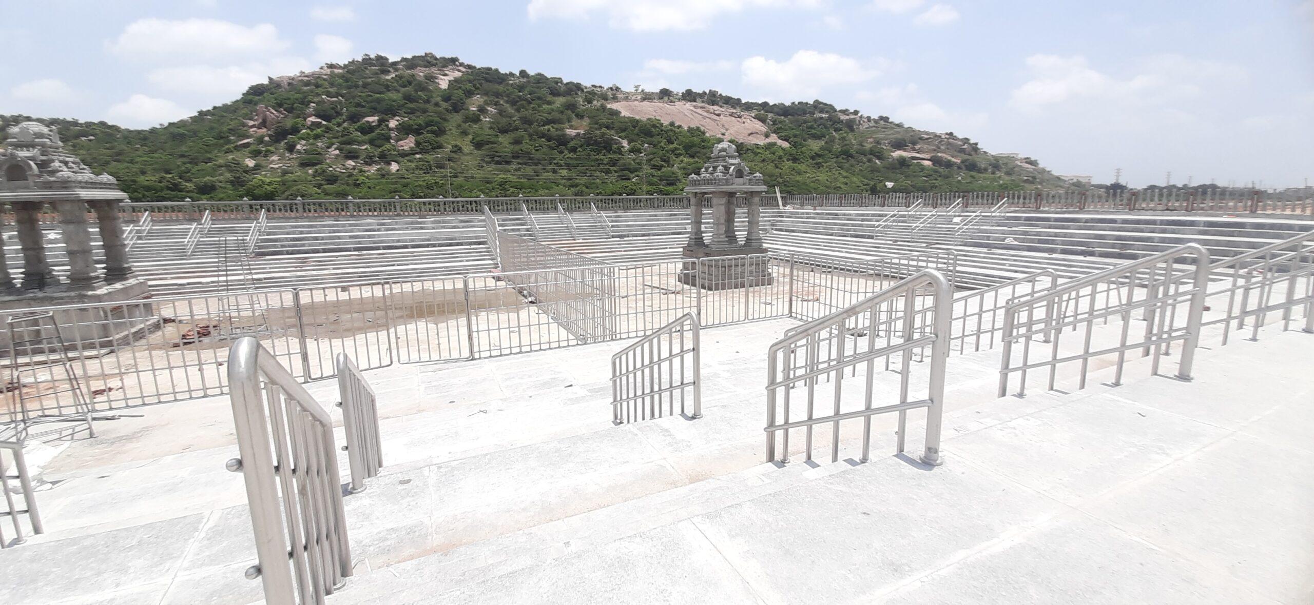 లక్ష్మీ పుష్కరిణికి ఆధ్యాత్మిక మెరుగులు