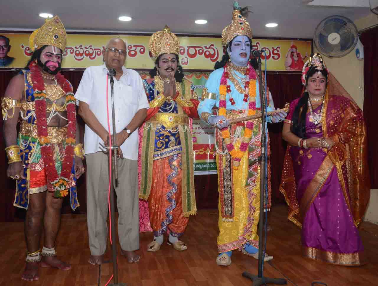 ఆకట్టుకున్న పౌరాణిక పద్యనాటక వైభవం