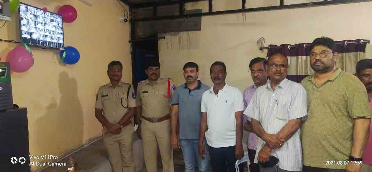 నేరాల అదుపులో సీసీ కెమెరాలు కీలకం: శంషాబాద్‌ ఏసీపీ భాస్కర్‌