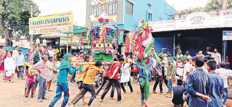 ఊరూరా మొహర్రం సందడి