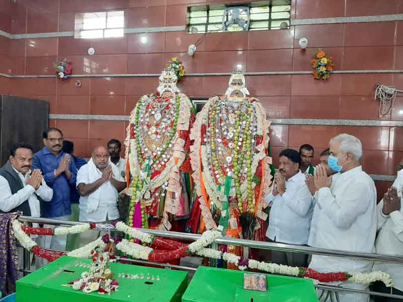 పండుగలకు ప్రత్యేక స్థానం