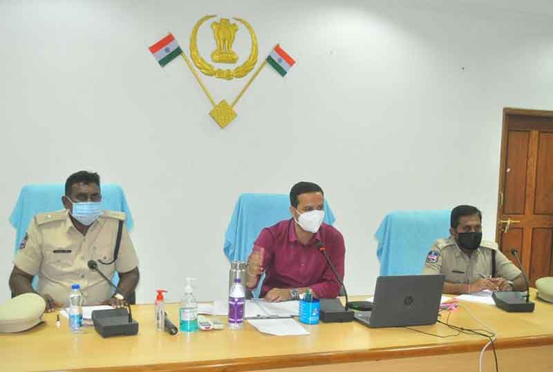 శాంతిభద్రతలను పరిరక్షించాలి