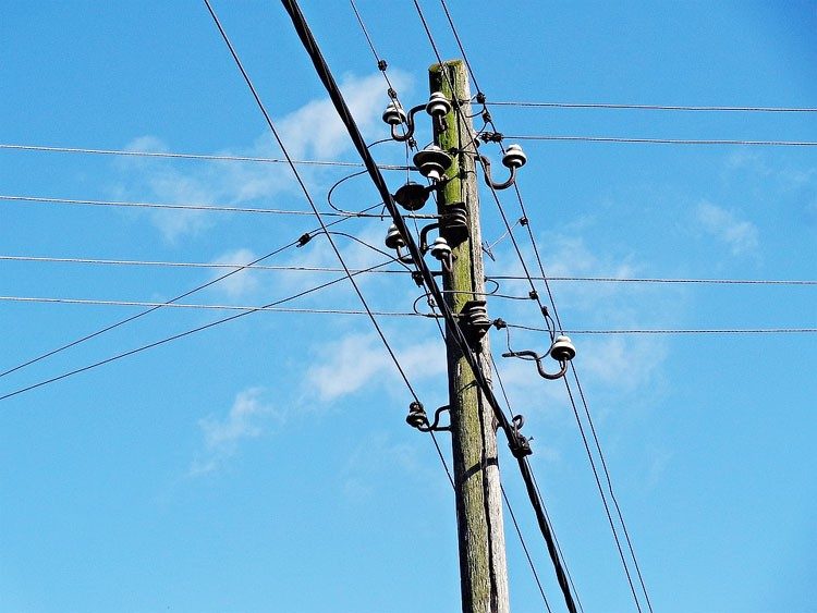 వానకాలం.. కరంట్‌తో పదిలం..