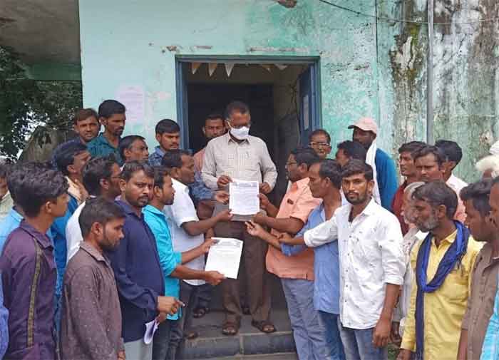 తహసీల్దార్లు కుల ధ్రువీకరణ పత్రాలు జారీ చేయాలి