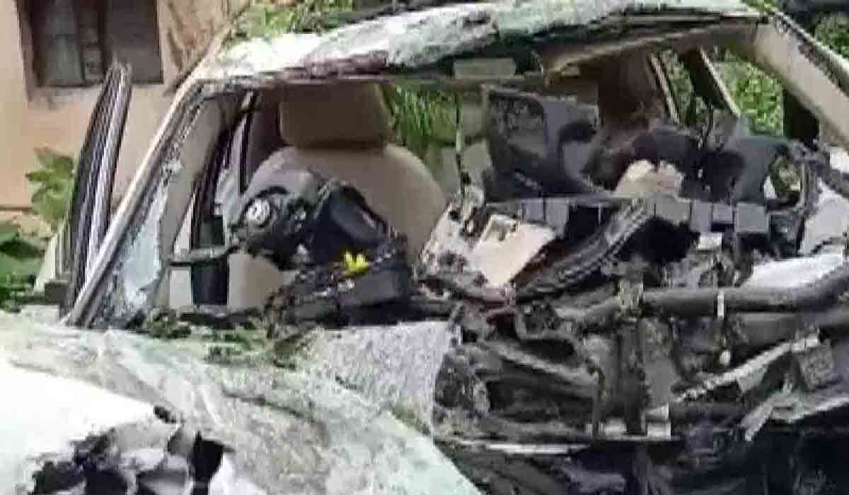 ఓవ‌ర్ స్పీడ్‌లో ఆడి కారు.. ఎమ్మెల్యే కొడుకు, కోడ‌లు మృతి.. వీడియో