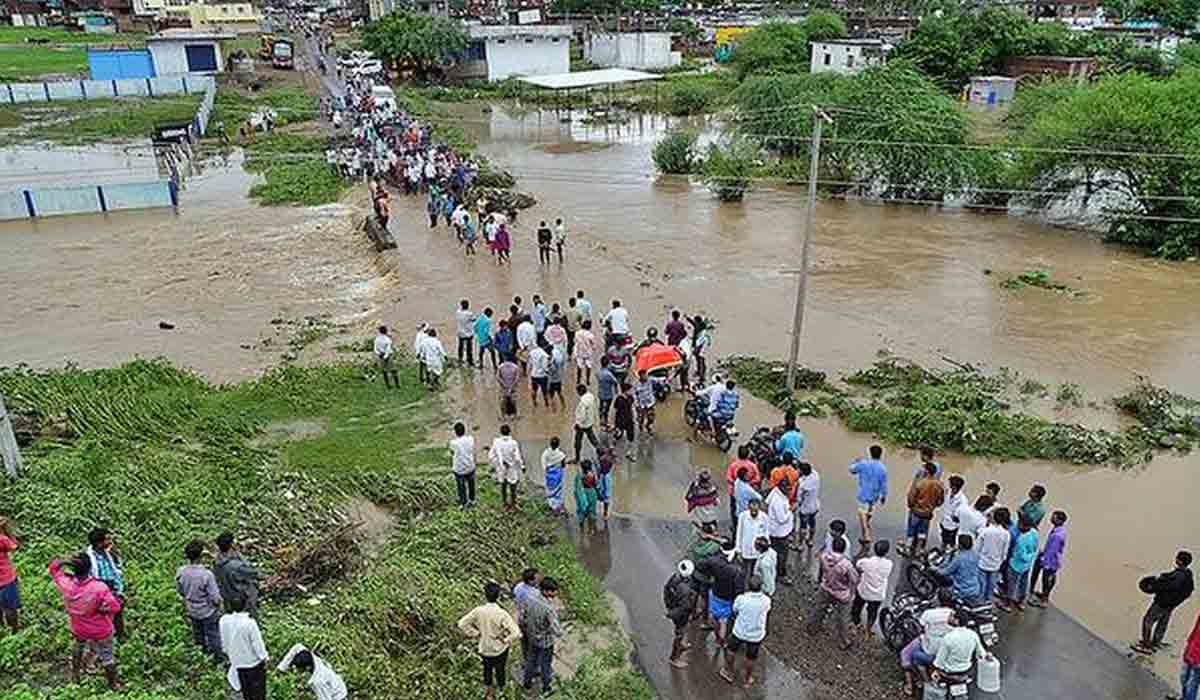 ఉమ్మడి ఆదిలాబాద్‌ జిల్లాలో ఎడతెరపిలేకుండా వాన