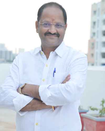 సినీ కార్మికుల ఆవేదన అర్థం చేసుకోండి