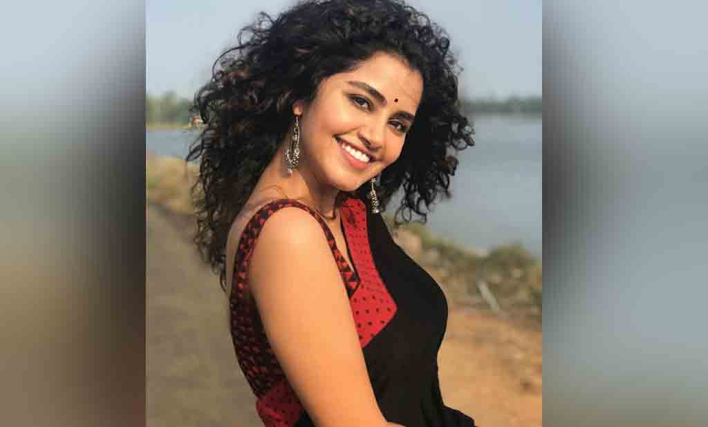 Anupama Parameswaran| అనుప‌మ ప‌ర‌మేశ్వ‌ర‌న్ ను హ్యాపీగా  ఉంచేది ఏంటంటే..!