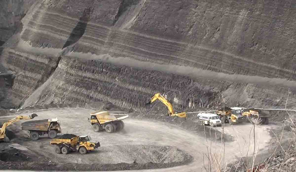 Accident : బొలెరోపైకి దూసుకెళ్లిన డంపర్‌ వాహనం.. ముగ్గురు దుర్మరణం