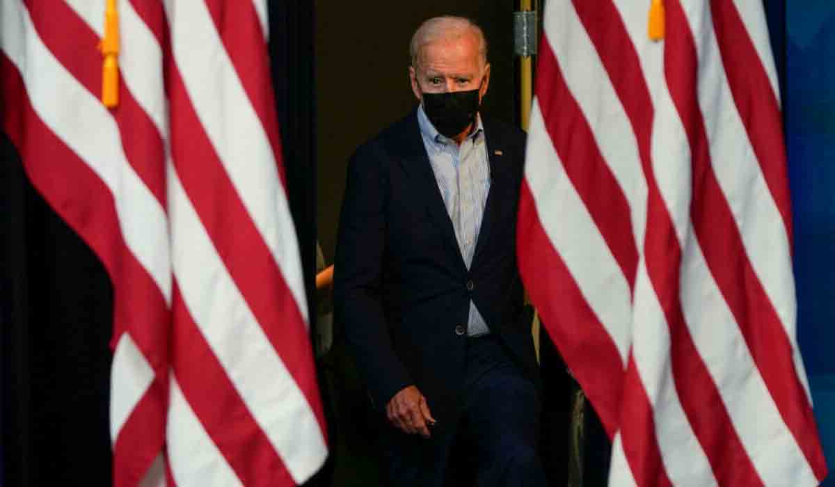 13 ఏళ్ల కింద బైడెన్‌ను ర‌క్షించాడు.. ఇప్పుడు త‌న‌ను ర‌క్షించ‌మని వేడుకుంటున్నాడు!