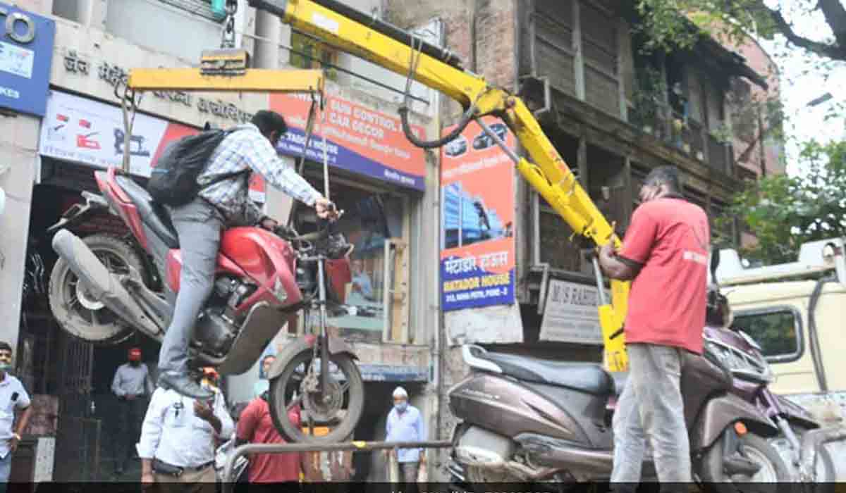 Traffic violation | ఈ ఫొటోను చూస్తే ఆశ్చ‌ర్య‌పోవాల్సిందే.. సోష‌ల్ మీడియాలో వైర‌ల్
