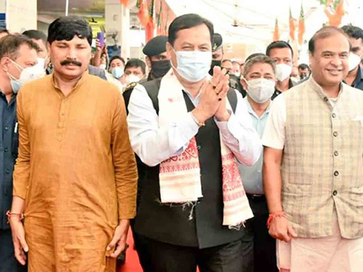 Covid Rules Violation : అస్సాం సీఎంపై పోలీసులకు ఫిర్యాదు