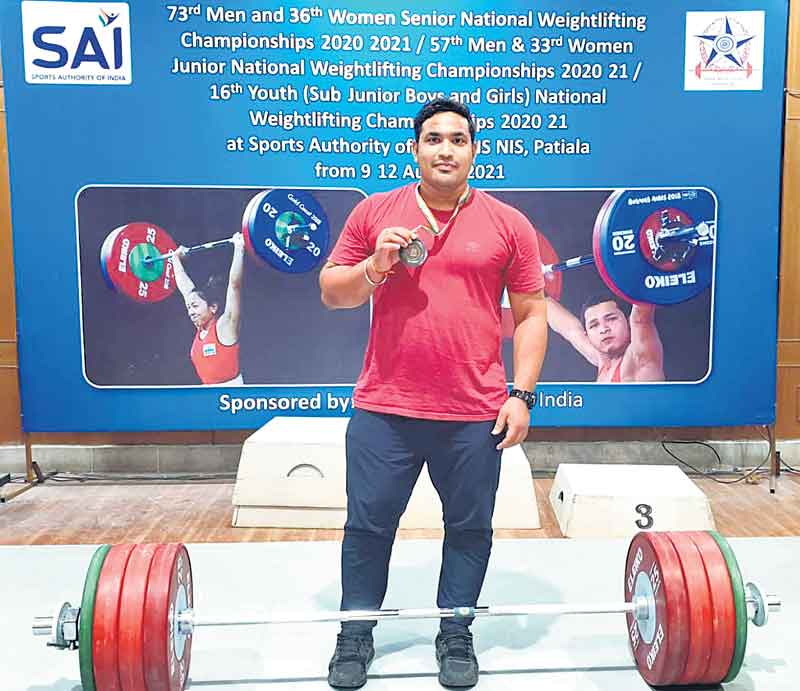 చైతన్యకు కాంస్యం