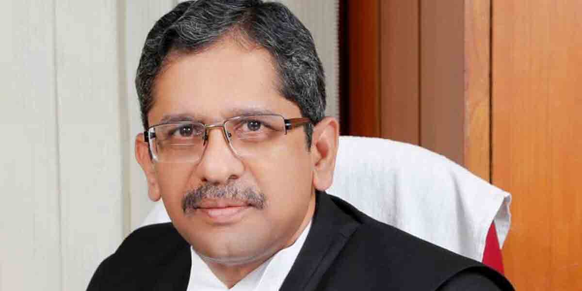 మీరు మారరా? : సీబీఐ, ఐబీలపై సీజేఐ అసహనం