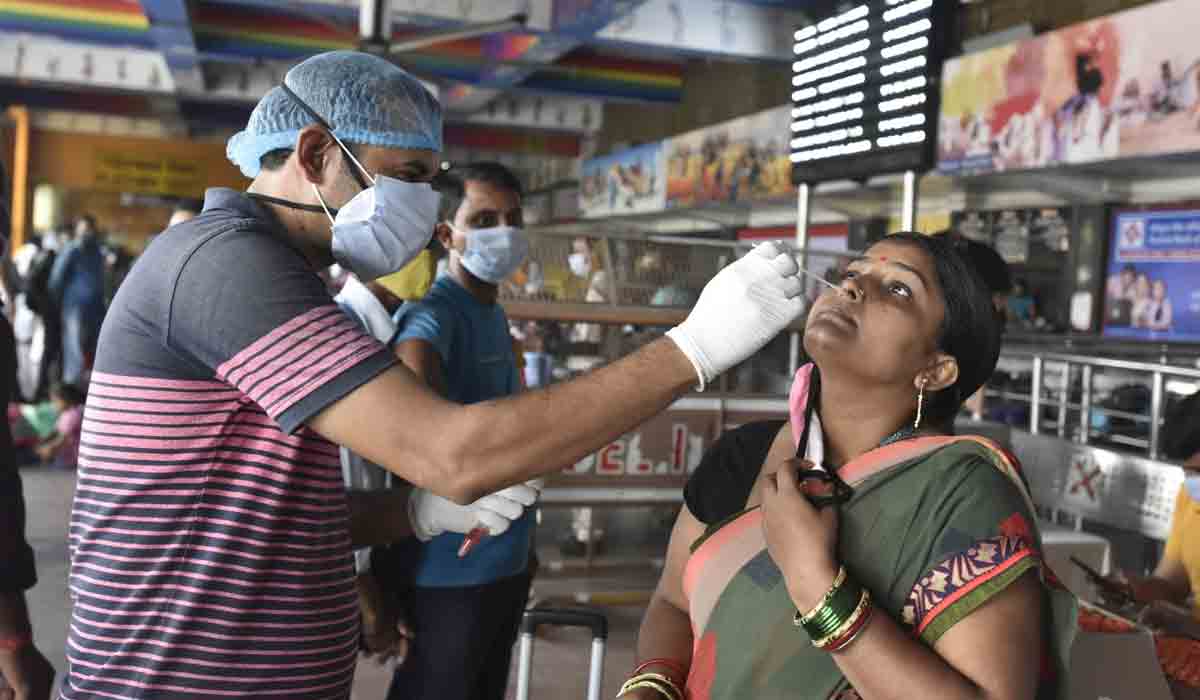 కేరళలో కొత్తగా 32,097 కరోనా కేసులు.. 188 మరణాలు