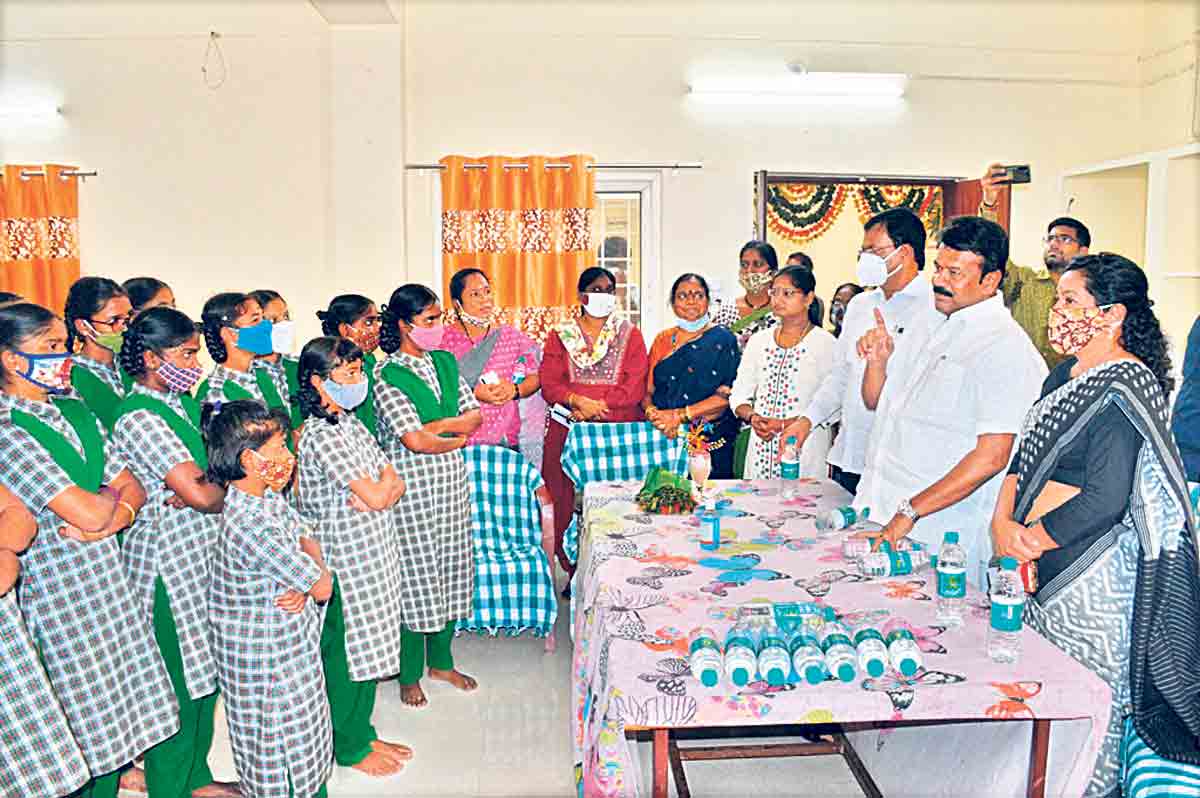 అనాథ పిల్లలకు అండగా ఉంటాం