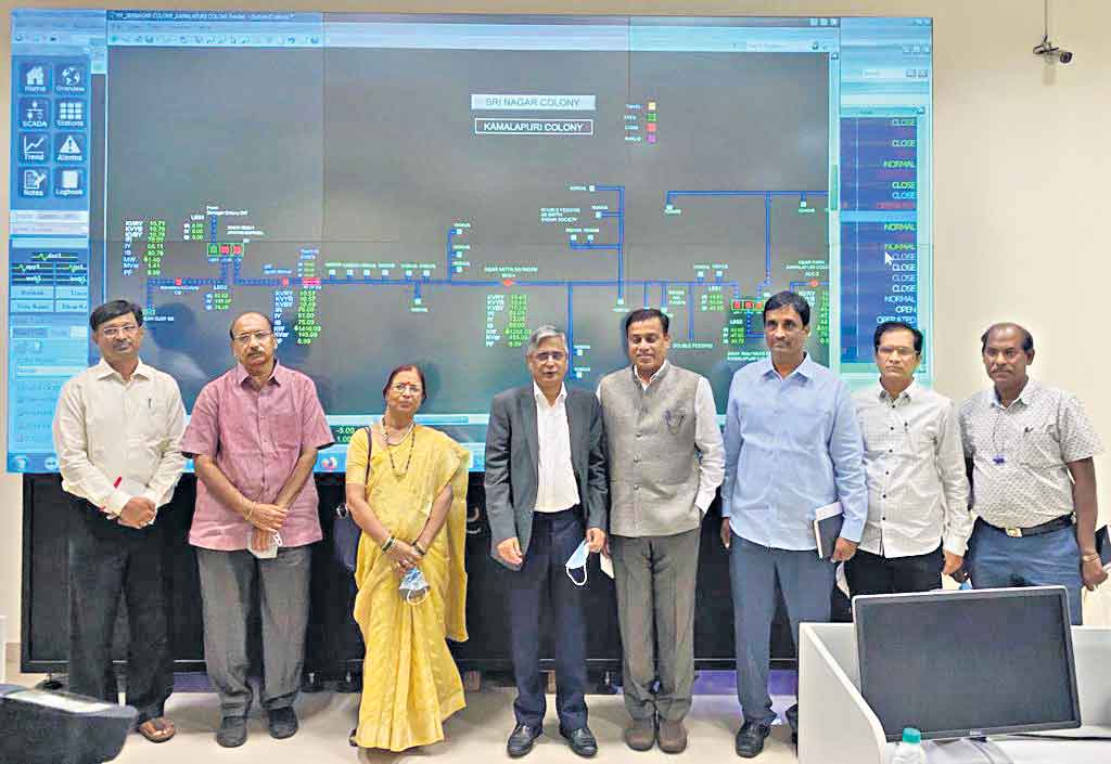 స్మార్ట్‌ గ్రిడ్‌ భేష్‌..! ఎస్‌పీడీసీఎల్‌కు త్రిపుర ఈఆర్సీ చైర్మన్‌ కితాబు