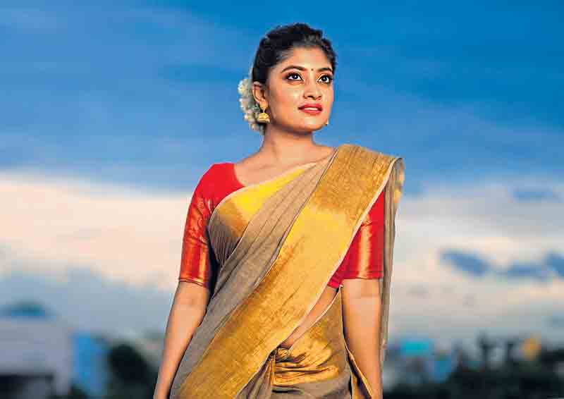 రామి చక్కని బొమ్మ!