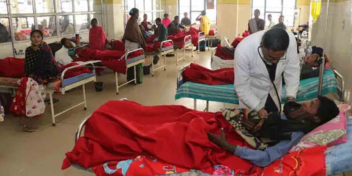 ప్ర‌సాదం విక‌టించి 50 మందికి అస్వ‌స్థ‌త‌.. ఒక‌రి మృతి..!