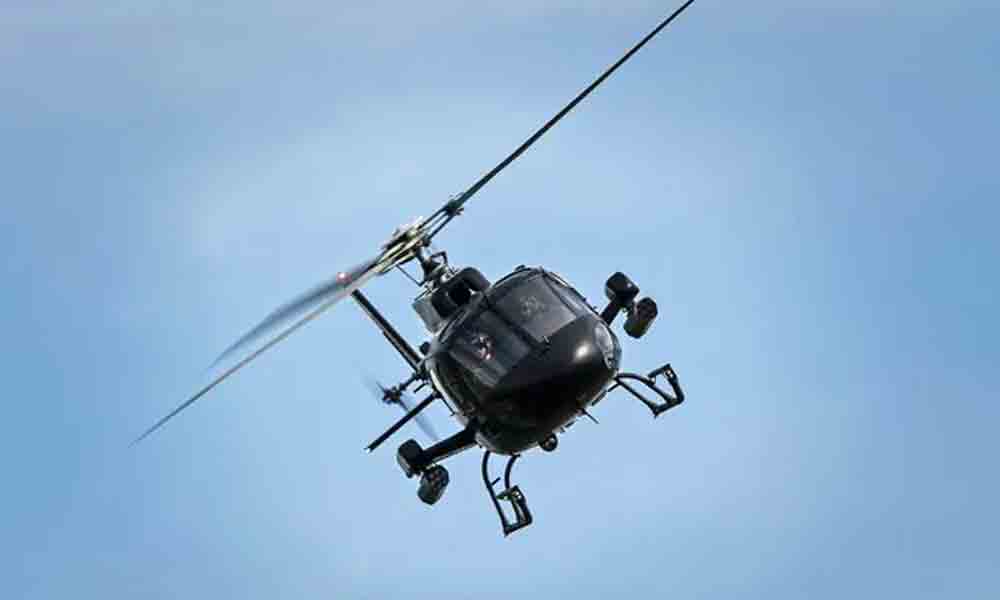 Helicopter Crashes : రష్యాలో కుప్పకూలిన పర్యాటకుల హెలికాప్టర్‌..