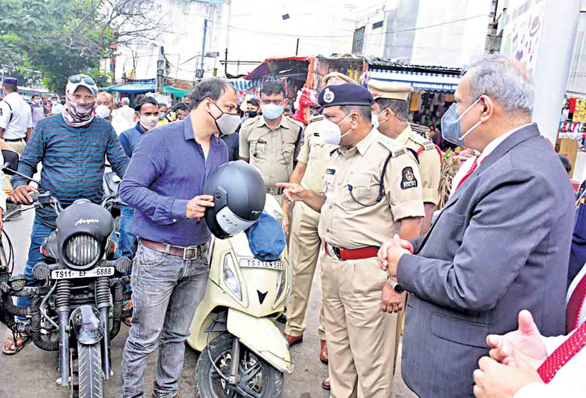 తాగి నడపకండి.. ప్రాణాలు తీయకండి