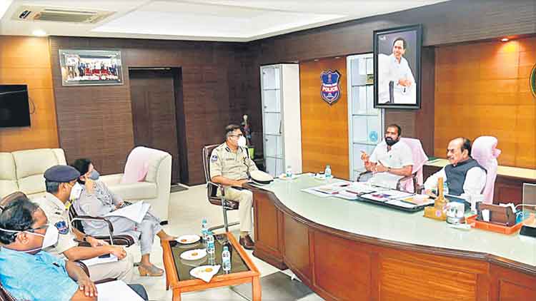 నిందితులను కఠినంగా శిక్షిస్తాం