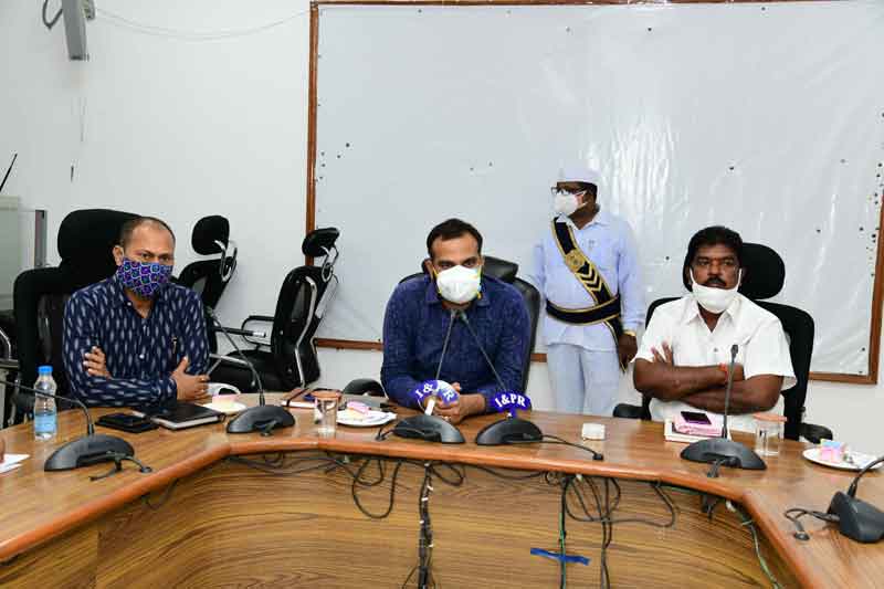 పారదర్శకంగా ఎంపిక చేయాలి