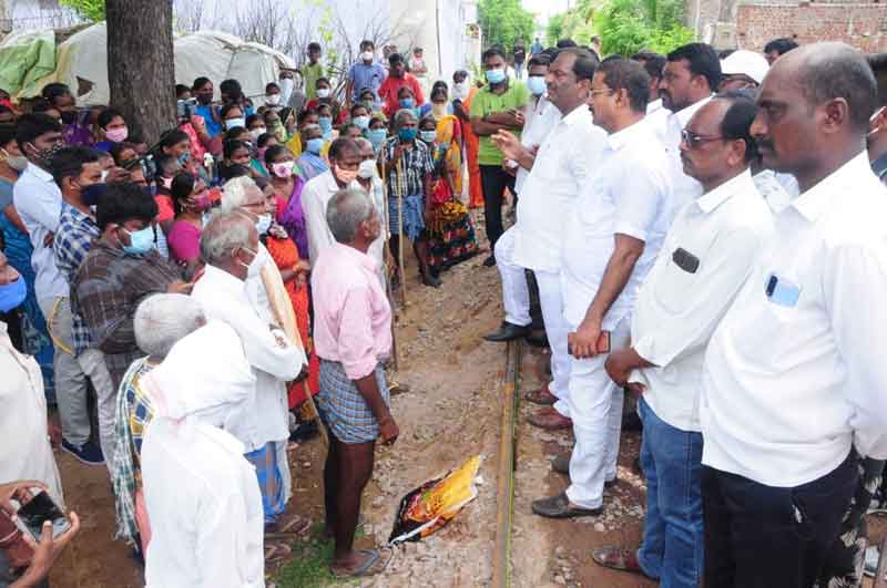 దళితులను దగాచేసే పార్టీ బీజేపీ