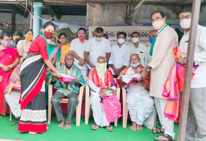 టీఆర్‌ఎస్‌ పాలనలోనే చేనేతకు మంచి రోజులు