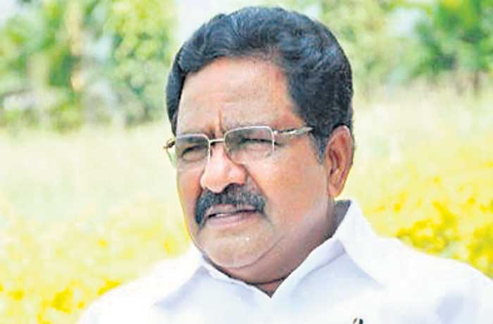 దేశాన్ని లూటీ చేస్తూ యాత్రలా?