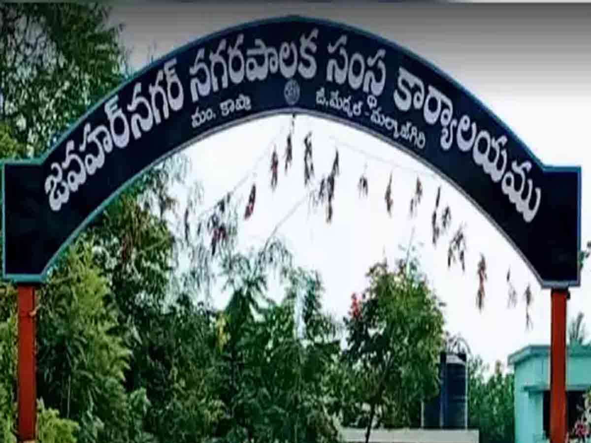 రూ.8.20 కోట్లతో రోడ్డు విస్తరణ పనులు…