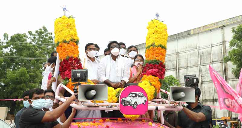 ప్రజల గుండెల్లో కేసీఆర్‌