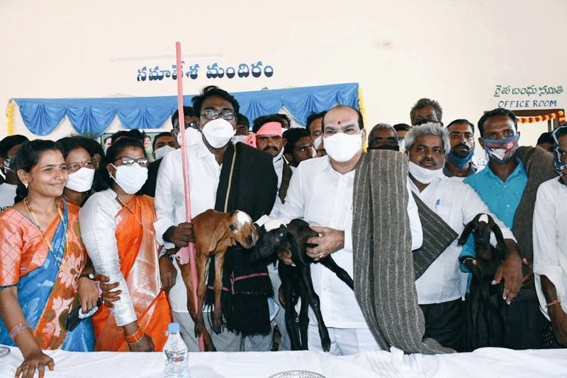 రైతువేదికలు కర్షక దేవాలయాలు