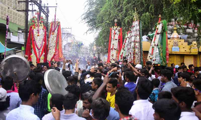 భక్తిశ్రద్ధలతో మొహర్రం..