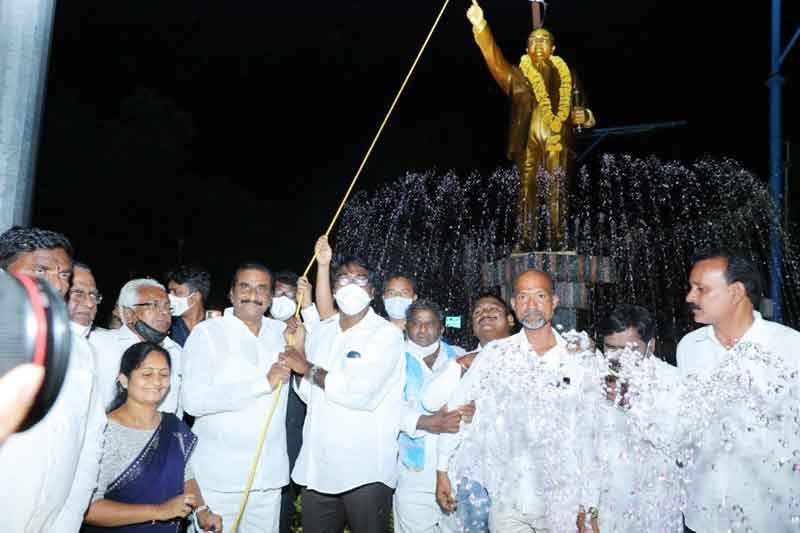 దళిత బంధు దేశానికే ఆదర్శం