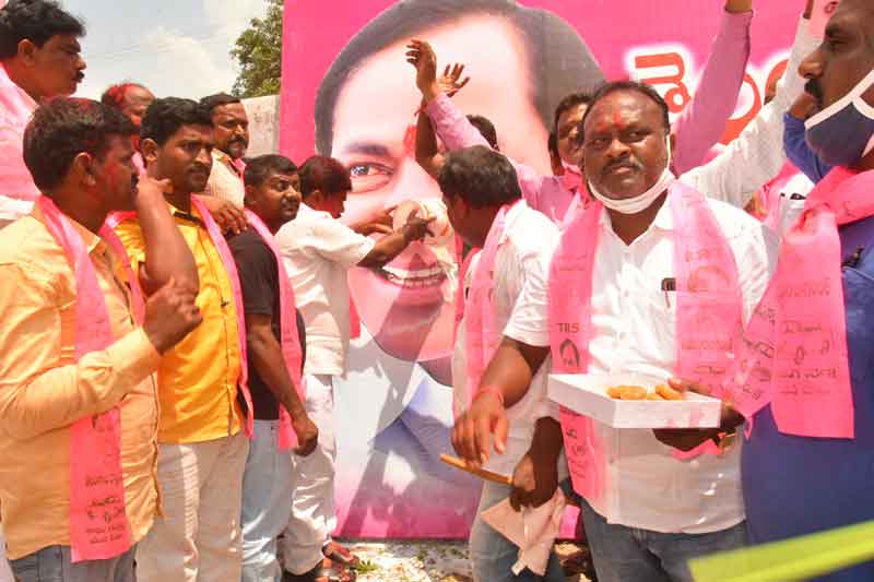 హుజూరాబాద్‌ గడ్డపై దళిత బిడ్డ దరువు