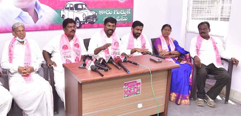 రేవంత్‌ దమ్ముంటే హుజూరాబాద్‌కు రా..?