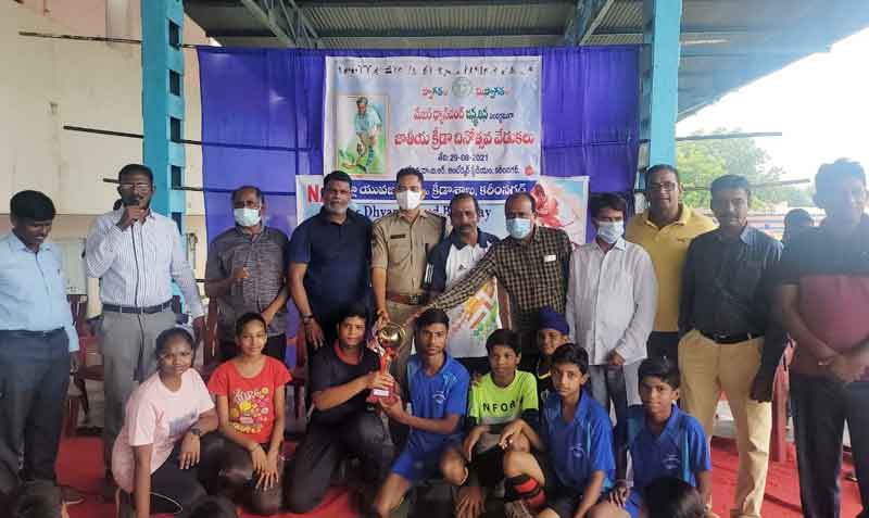 క్రీడాకారులతో దేశానికి గుర్తింపు