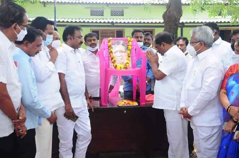 ‘సర్‌’కు ఘననివాళి