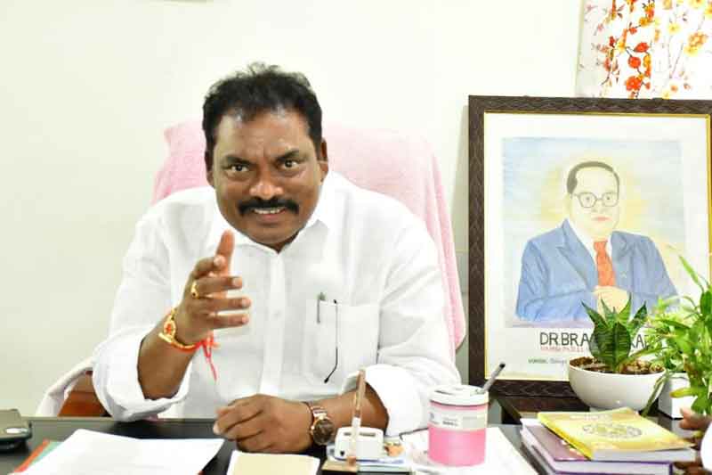 సంజయ్‌.. నీ పాదయాత్ర ఎందుకు?