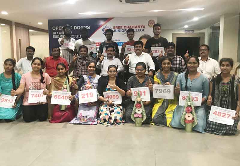 ఎంసెట్‌ ఫలితాల్లో విద్యార్థుల సత్తా