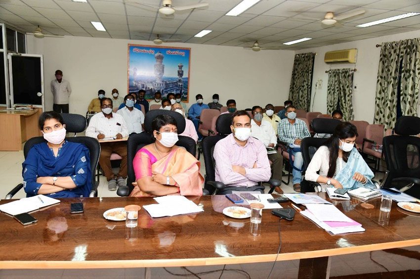 విద్యాలయాల పునః ప్రారంభానికి సిద్ధం కావాలి