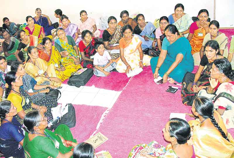 స్త్రీనిధిలో నం.1