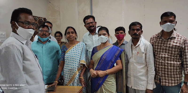 పుస్తకాలను వేగంగా అందజేయాలి