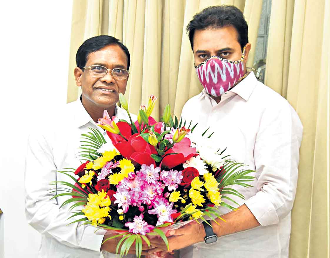 33 ఏండ్లలో తొలిసారి దళితుడికి పదవి