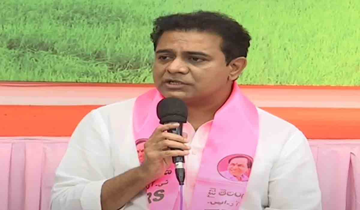 డ‌బ్బు సంచుల‌తో దొరికిపోయినొన్ని అధ్య‌క్షుడిని చేశారు : కేటీఆర్