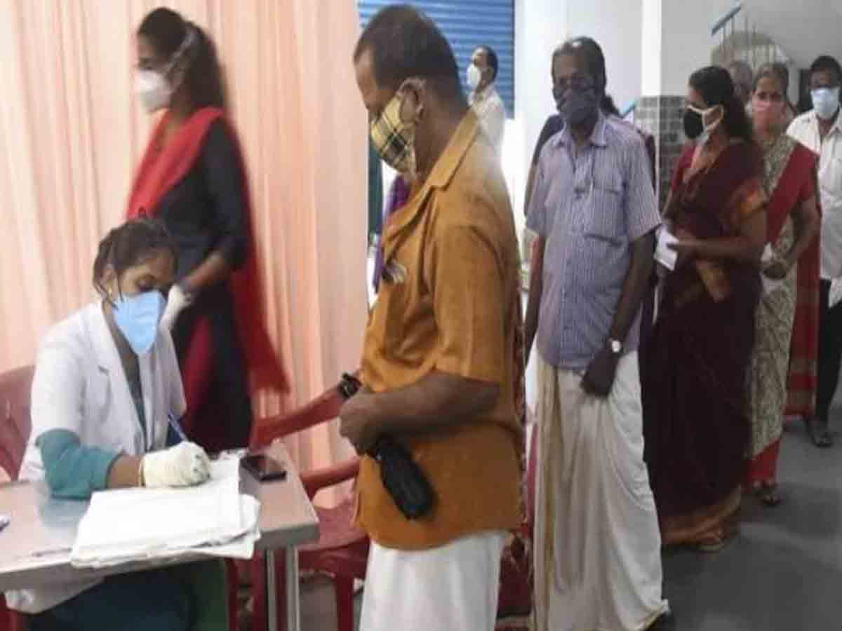 కేరళలో కొత్త నిబంధనలు.. ఆ సరిఫ్టికెట్‌ ఉంటేనే షాపులు, కార్యాలయాల్లోకి ఎంట్రీ