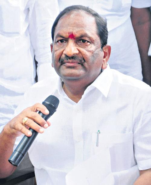 దళితులకు 40 లక్షలు ఇప్పిస్తవా?