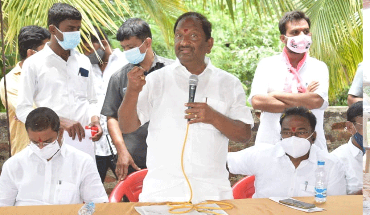 Dalit Bandhu | ద‌ళితబంధుపై ఎందుకీ కుట్ర‌లు.. వాళ్ల క‌డుపు కొడుతారా?